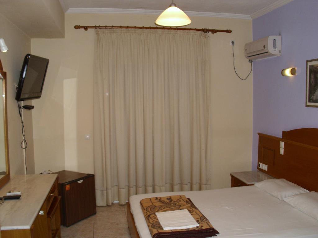 Hotel Cybele Pefki Афины Экстерьер фото