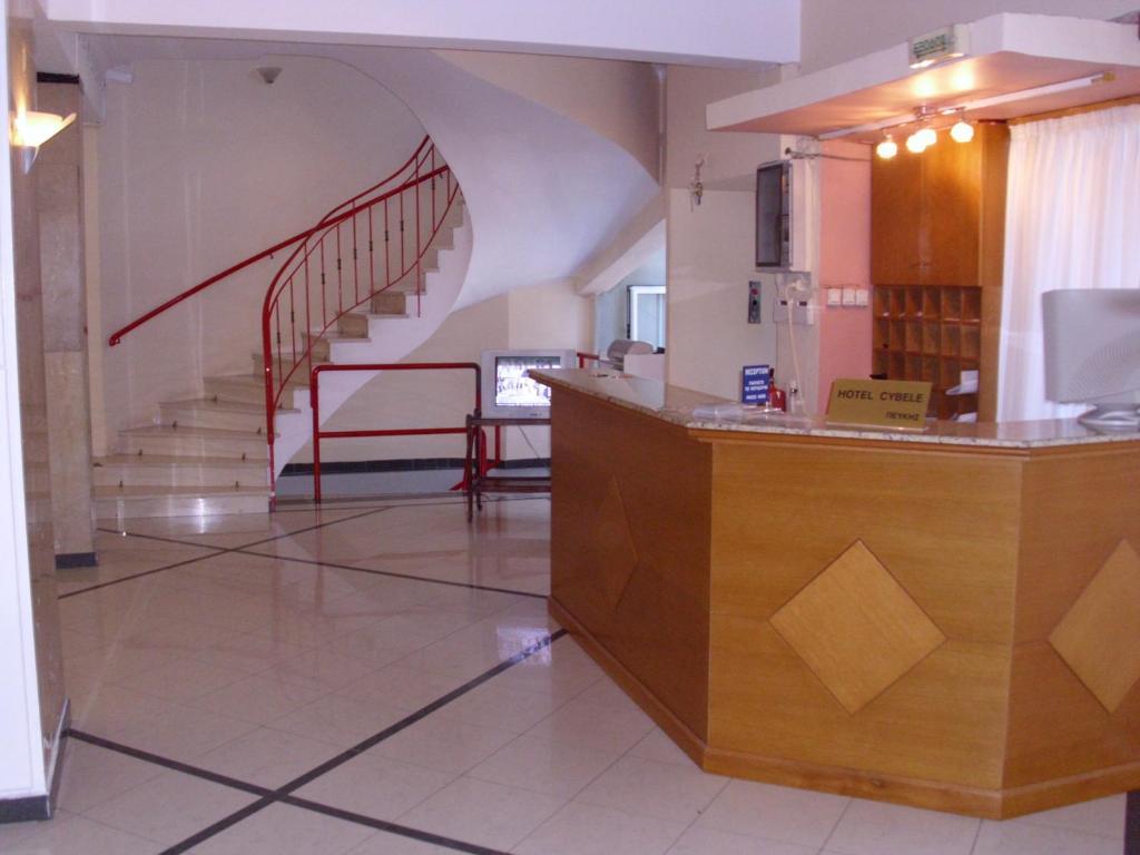 Hotel Cybele Pefki Афины Экстерьер фото